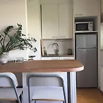 Wonderful Love Studio - Whole City Within Reach